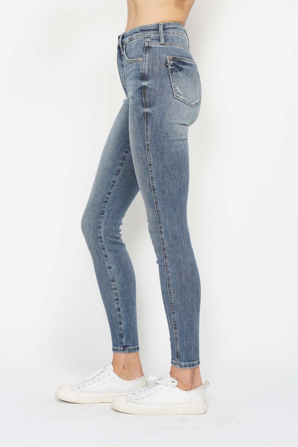 Judy Blue Full Size Tummy Control Contrast Wash Skinny Jeans - Blu Lotus Boutique