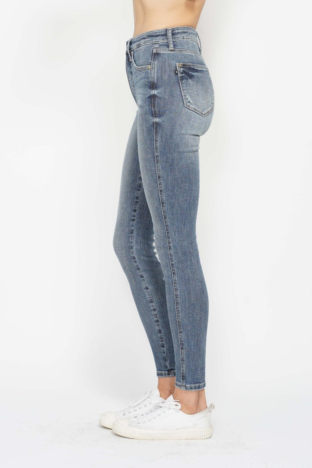 Judy Blue Full Size Tummy Control Contrast Wash Skinny Jeans - Blu Lotus Boutique