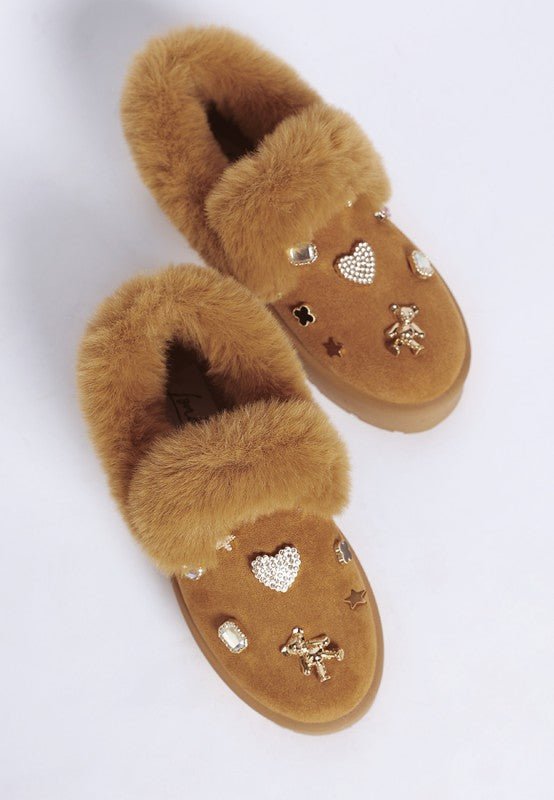Zeta Charm Detail Slip On Snow Boots - Blu Lotus Boutique