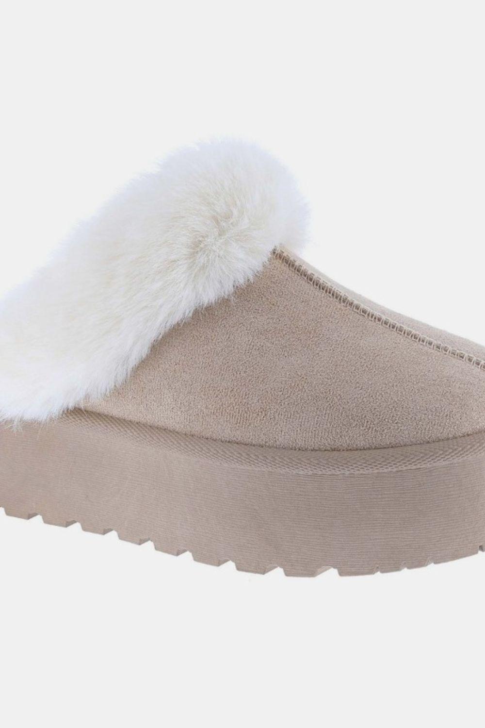 Weeboo Thick Bottom Fur Trim Snow Slippers - Blu Lotus Boutique