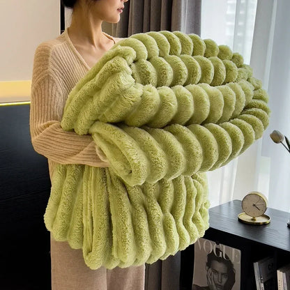 Bedsure Throw Blanket for Couch Thick Warm For Winter Sherpa Cozy Fleece Blanket for Bed Soft All Season Use Picnic Blanket