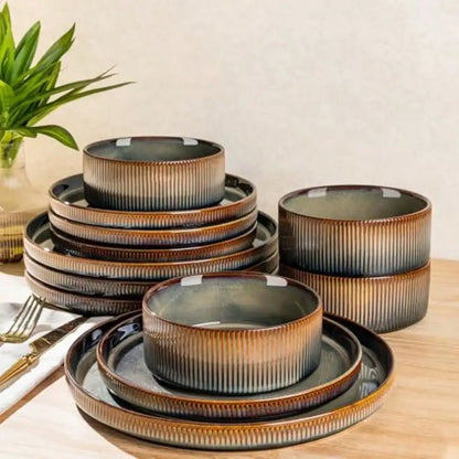TheTerra Ceramic Dinnerware Set For 4, 12-Piece Plates And Bowls Set Lightweight Porcelain Dish Set, Scratch Resistant, Oven And Microwave And Dishwasher , Cocoa Mocha