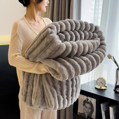 Bedsure Throw Blanket for Couch Thick Warm For Winter Sherpa Cozy Fleece Blanket for Bed Soft All Season Use Picnic Blanket