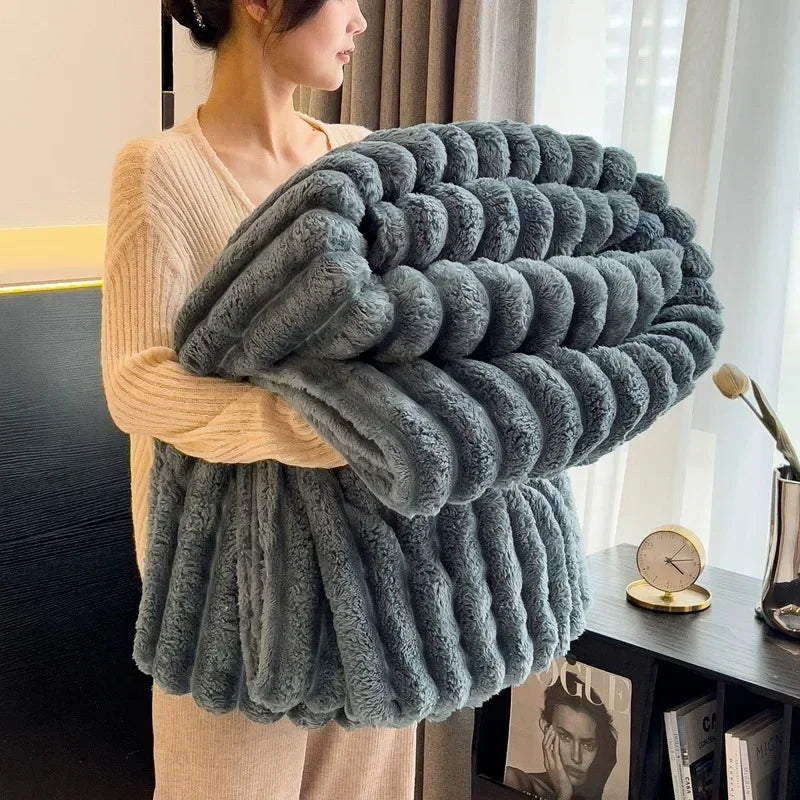Bedsure Throw Blanket for Couch Thick Warm For Winter Sherpa Cozy Fleece Blanket for Bed Soft All Season Use Picnic Blanket