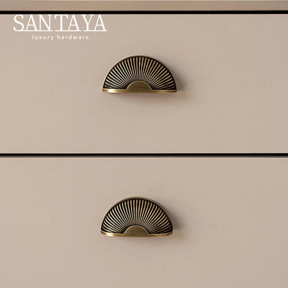 Santaya Brushed Antique Brass Handles Luxury Kitchen Cabinet Pull Wardrobe Dresser Drawer Knob Shell Handle Furniture Hardware