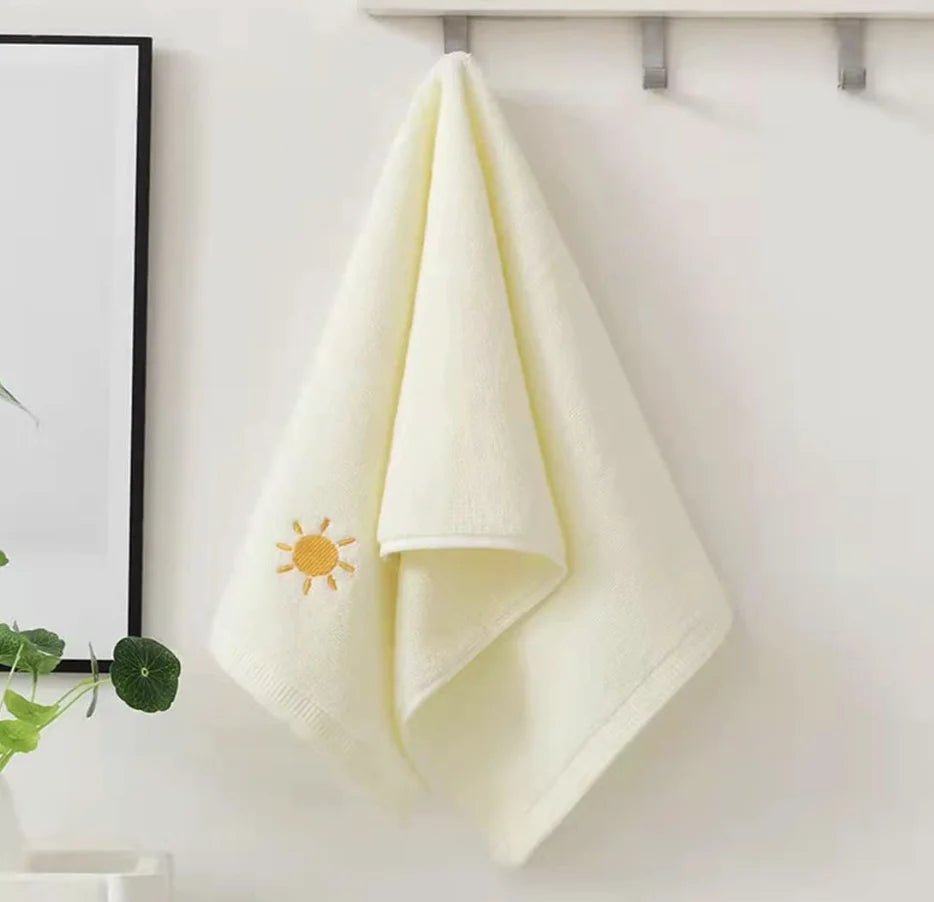 Bathroom Hand Towels Set of 4, Hand Towel Soft Cotton Towel Highly Absorbent Hand Towel, Hand Towels for Bath, Hand, Face, Gym a - Blu Lotus Boutique