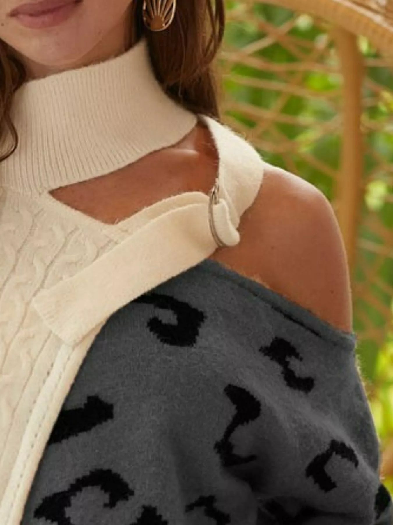BiBi Cable - Knit Color Block One Shoulder Asymmetrical Sweater - Blu Lotus Boutique