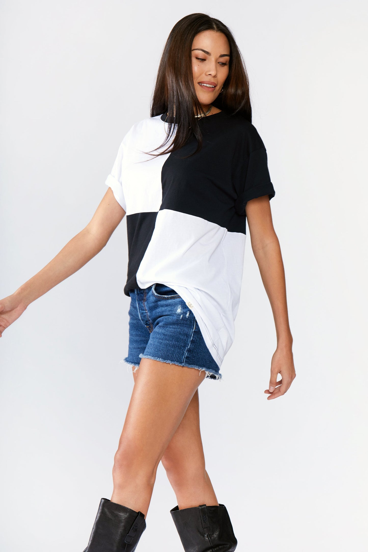 Billie Boyfriend Tee - Blu Lotus Boutique