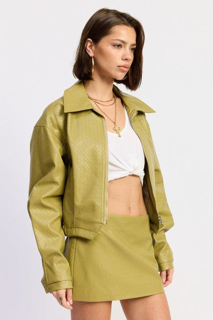 CROPPED JACKET WITH COLLAR AND ZIPPER - Blu Lotus Boutique