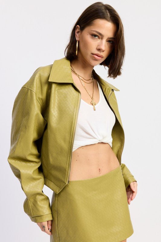 CROPPED JACKET WITH COLLAR AND ZIPPER - Blu Lotus Boutique