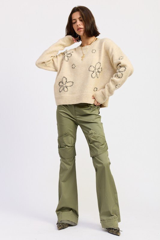 FLORAL WHIPSTITCH SWEATER - Blu Lotus Boutique