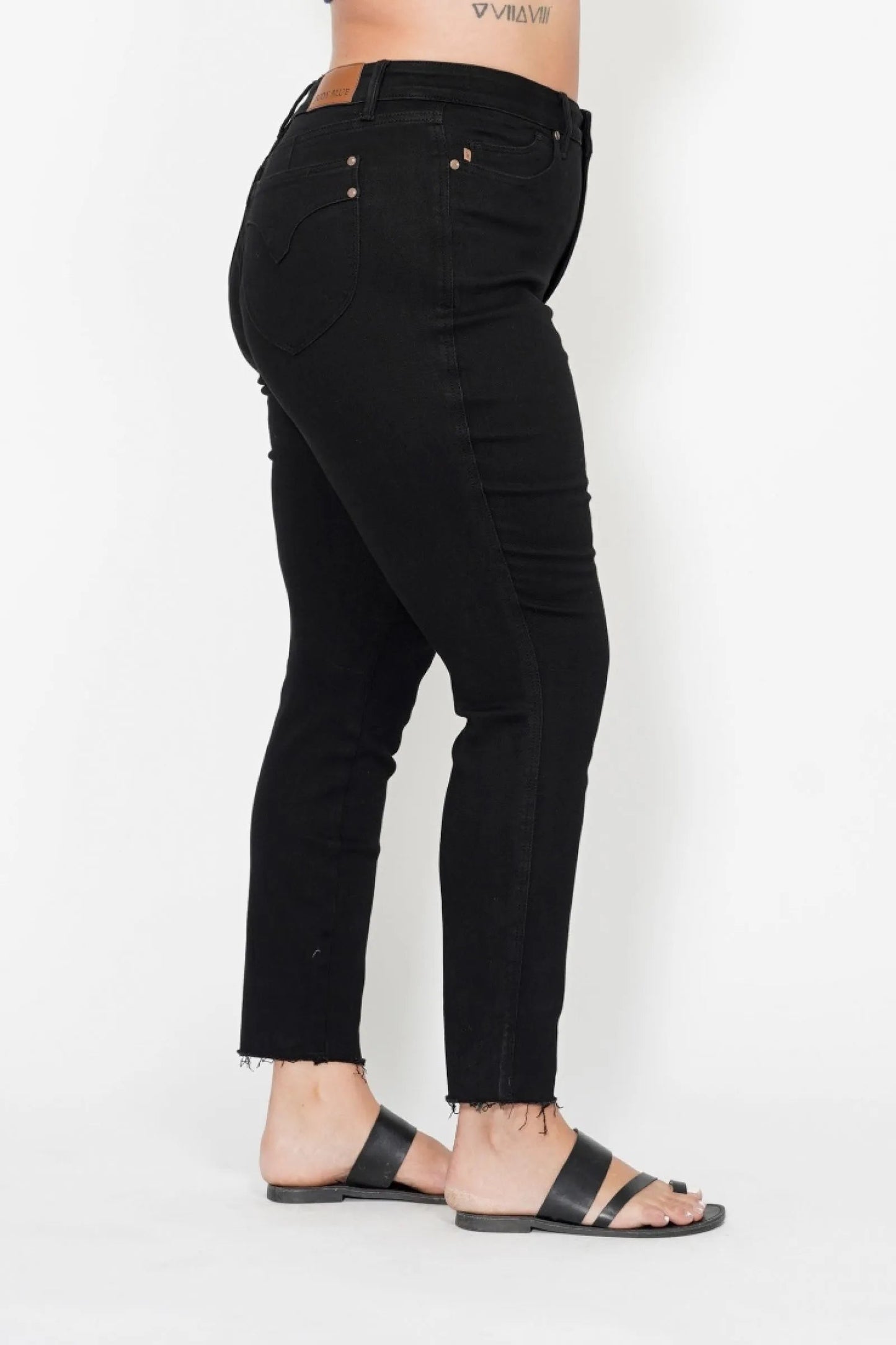 Judy Blue Full Size High Waisted Tummy Control Shield Pockets Skinny Jeans Plus Size - Blu Lotus Boutique