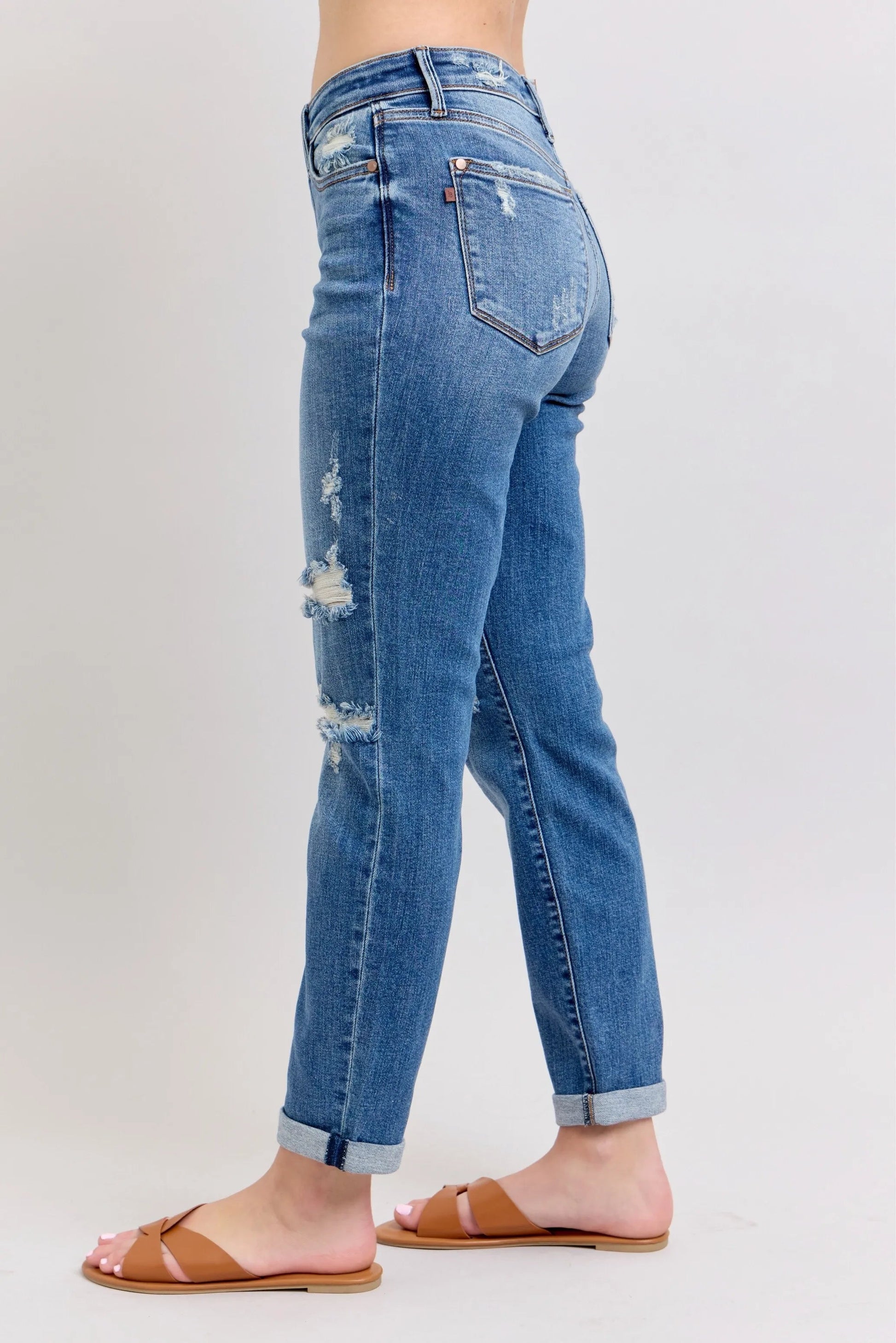 Judy Blue Full Size Mr Vintage Wash Boyfriend Fit W/ Destroy Jeans Plue Size - Blu Lotus Boutique