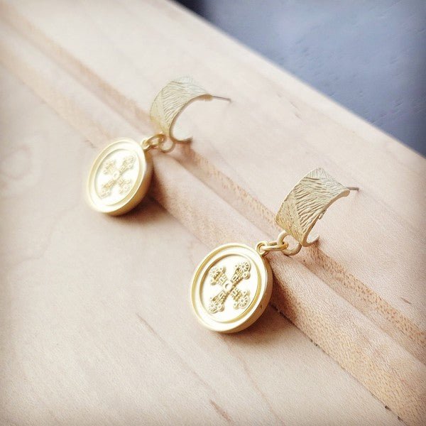 Matte Gold Cuff Earring w/ Coin Dangle - Blu Lotus Boutique