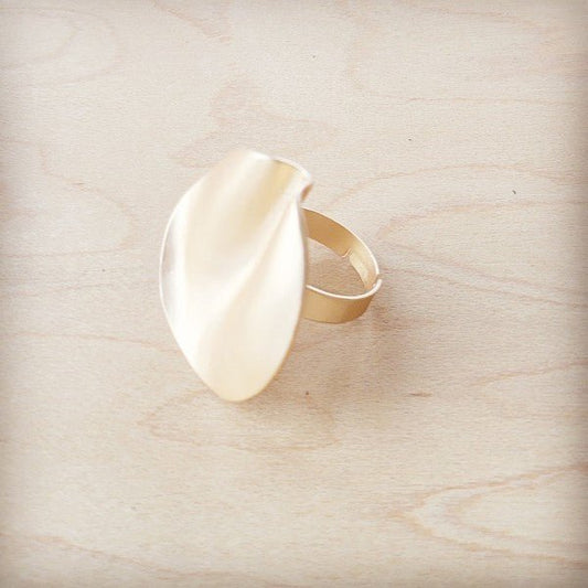 Matte Gold Electroplate Wavy Disc Ring - Blu Lotus Boutique