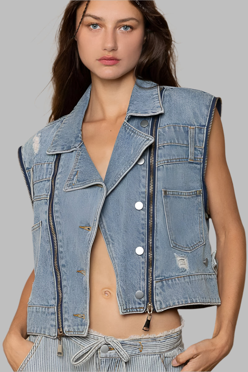 POL Cropped Denim Jacket with Functional Zipper Detail - Blu Lotus Boutique