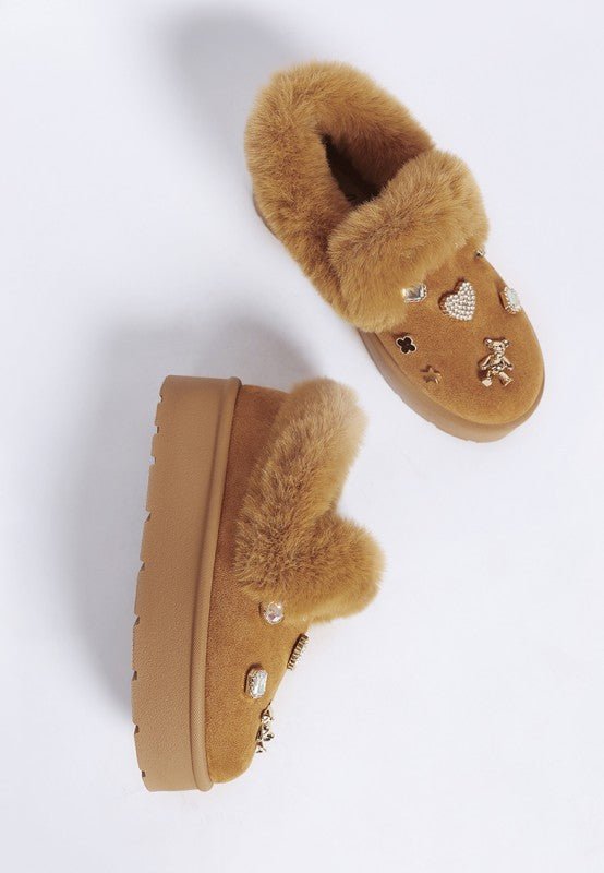 Zeta Charm Detail Slip On Snow Boots - Blu Lotus Boutique